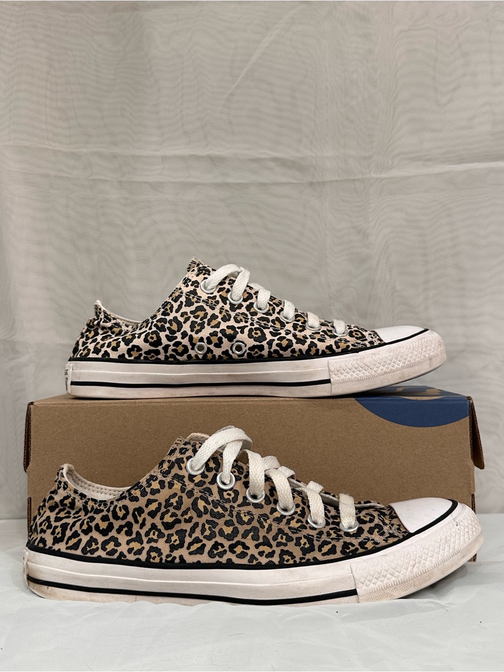 Converse All Stars | Leopard Print | Low-Top Canvas Sneakers | Women’s 9 Men’s 7